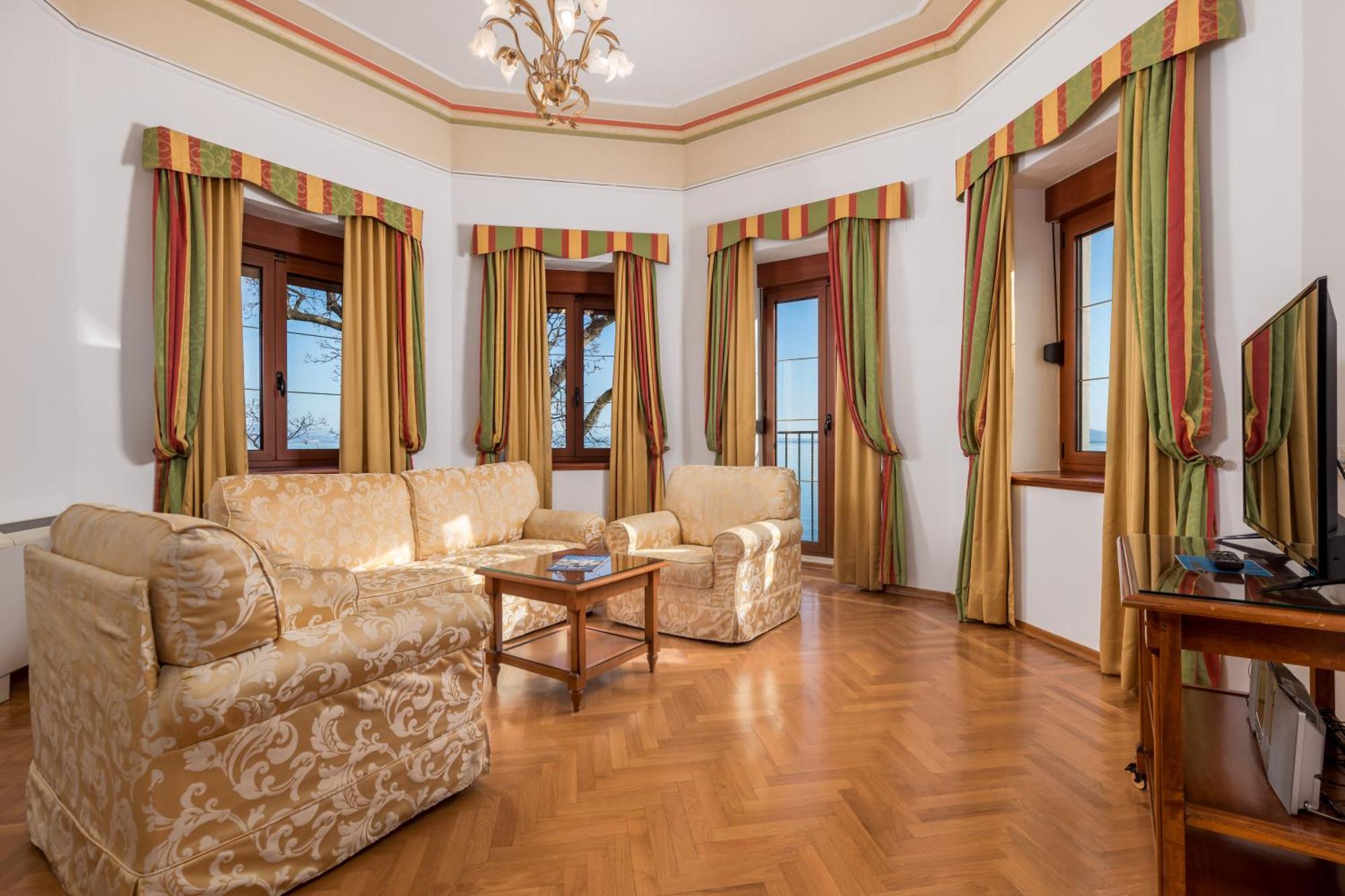 Hotel Miramar Opatija Dış mekan fotoğraf